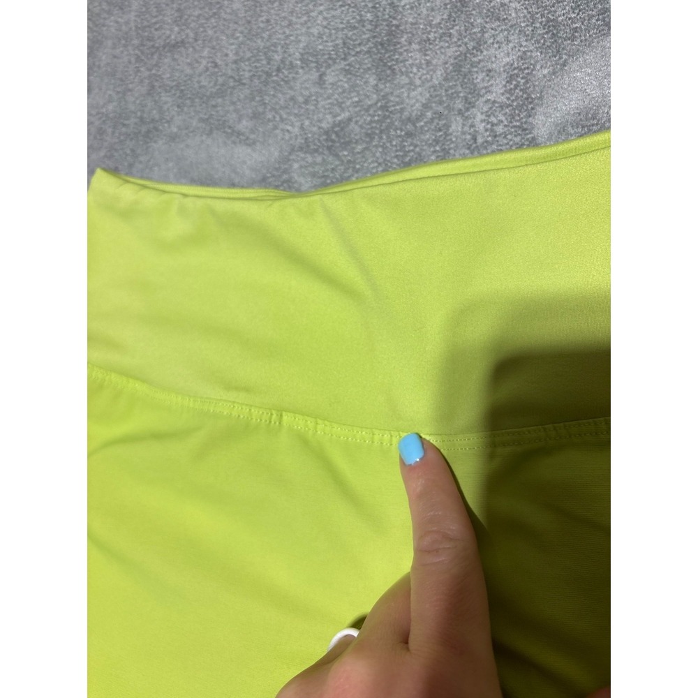 The North Face Women Size M Green Ombre Arque Shorts NF0A7QGF Stain - Picture 6 of 10